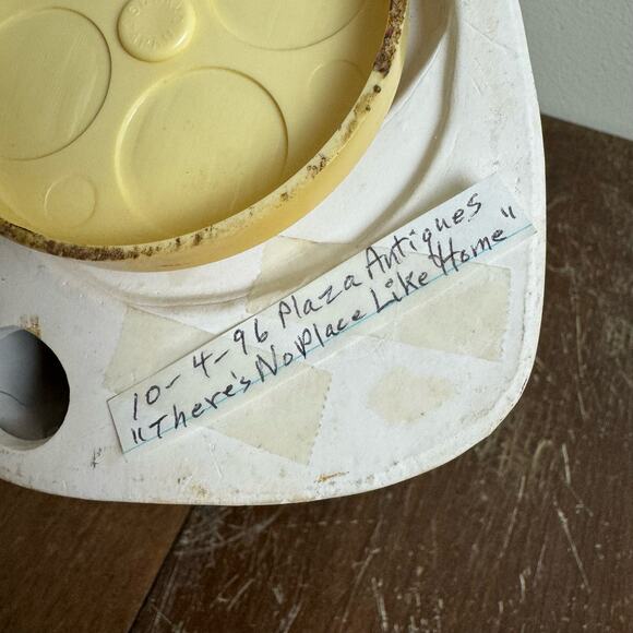 Sankyo Japan Vintage 1970s Music Box Home Sweet Home Elderly Couple in Kitchen - Picture 7 of 8